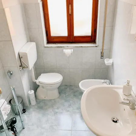 Room In Bb - Bb Chic Room With Shared Bathroom In The City Castelsardo